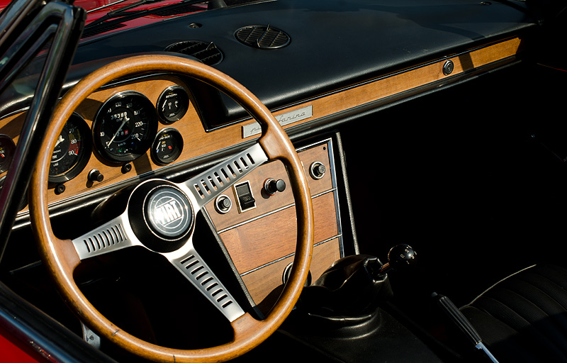 Fiat Dino Spider 1968 Cockpit