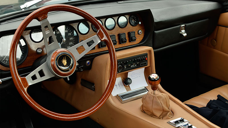 Lamborghini Islero Cockpit