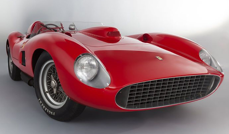 1957 Ferrari 335 Sport Scaglietti von vorne links. Photo Artcurial Motorcars