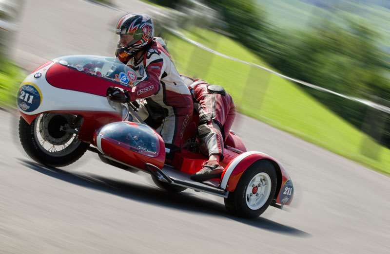 René Roth und Jürg Herzog auf einer STR Yamaha RD350 Kneeler mit 350ccm, 1974.