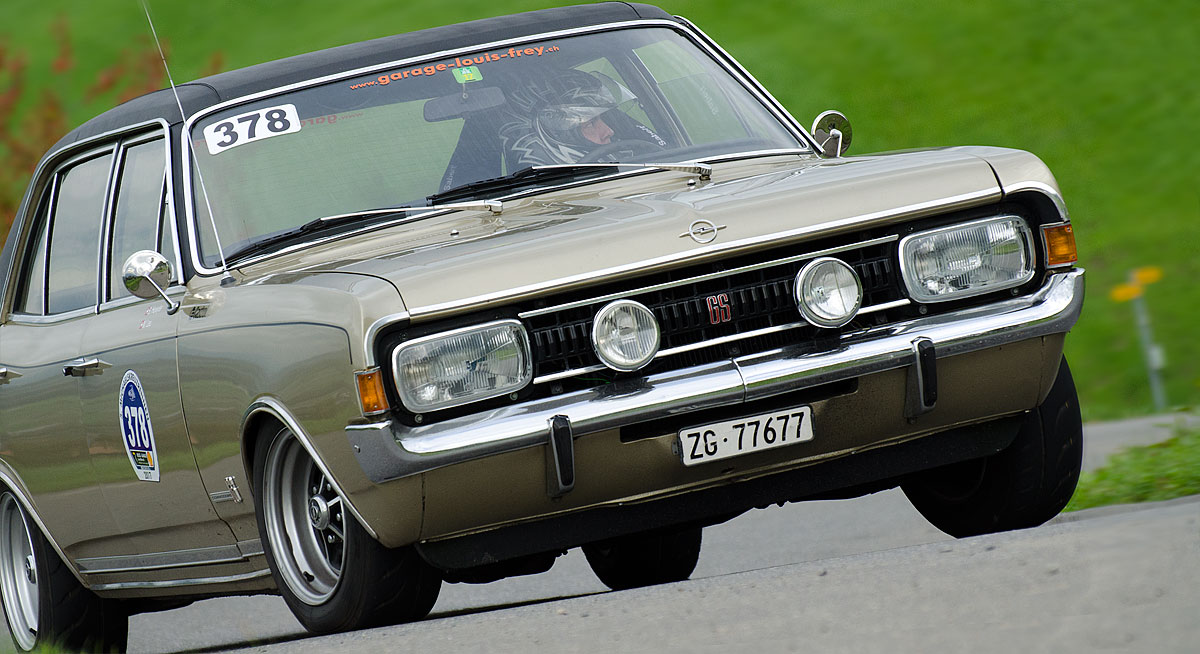 Stefan Huwiler jun. mit seinem Oper Commodore A. Jahrgang1968 mit 2500 ccm3. 6 Zuylinder mit131 PS.