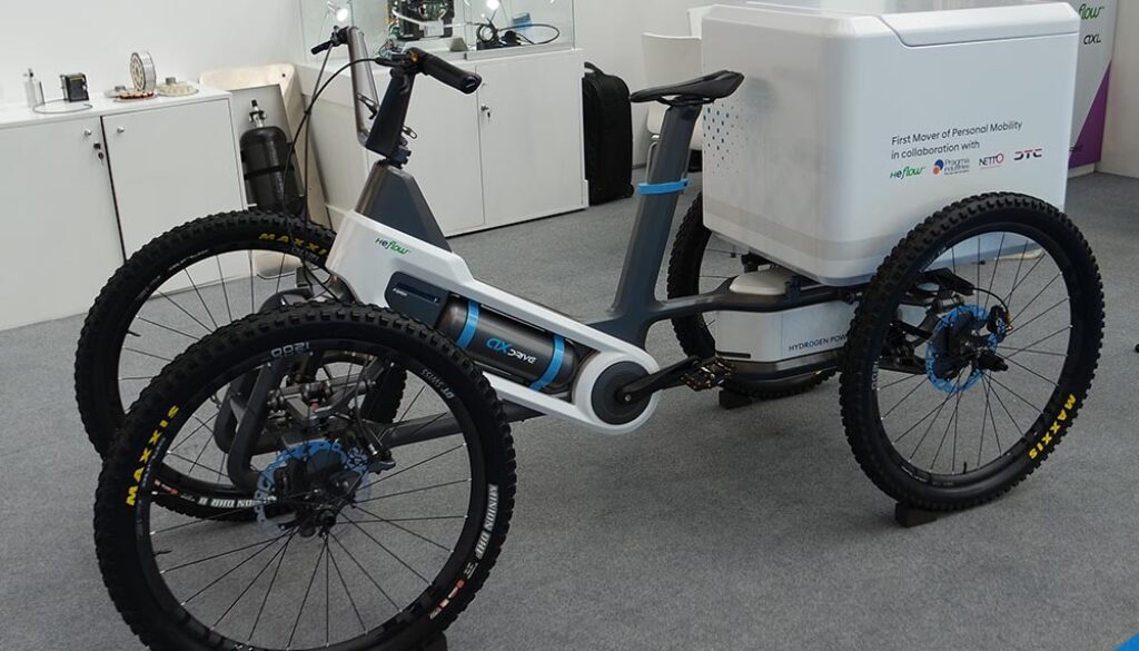 カーゴバイクのコンセプト Heflow 燃料電池付き Carpixxのオールドタイマーのブログ